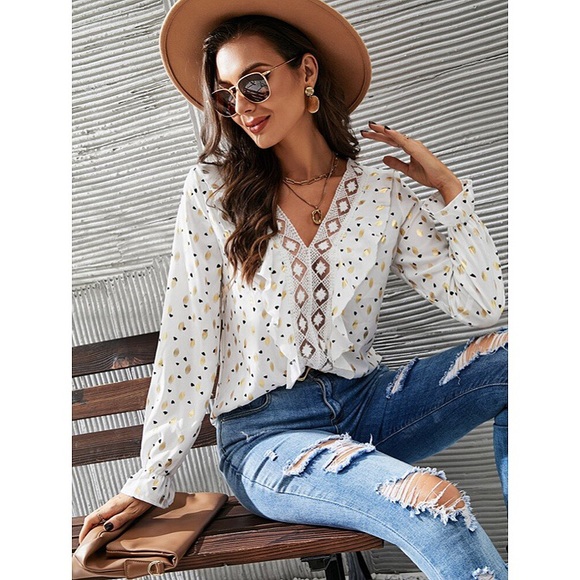 🌟 BOHO WHITE GOLD BLACK HEART RUFFLE BLOUSE! - Picture 5 of 16